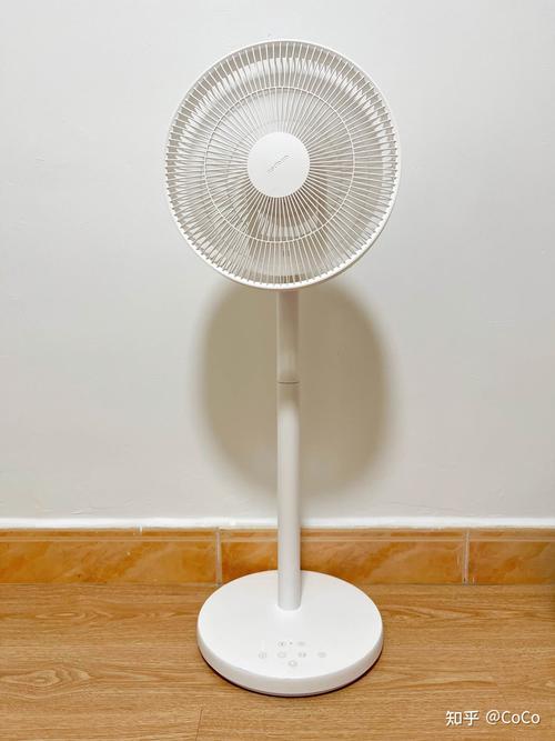 如何挑選一臺(tái)合適的電風(fēng)扇？全面指南